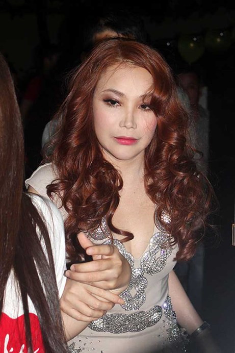 Hình ảnh mới của Hồ Quỳnh Hương khi tham dự chương trình Âm nhạc và bước nhảy tháng 7/2012