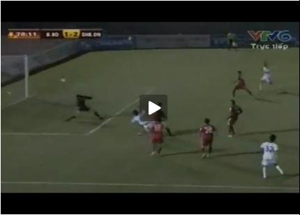 Bàn thắng đẹp mắt của Merlo. Ảnh chụp lại từ video