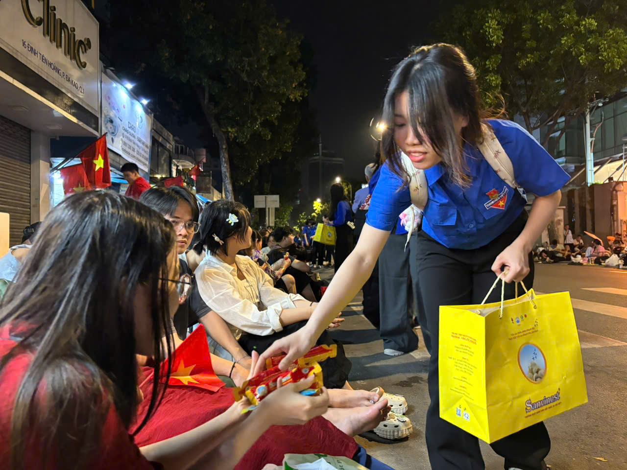 Đại lễ 30/4: Tự hào hai tiếng Việt Nam ảnh 18 Đại lễ 30/4: Tự hào hai tiếng Việt Nam ảnh 18