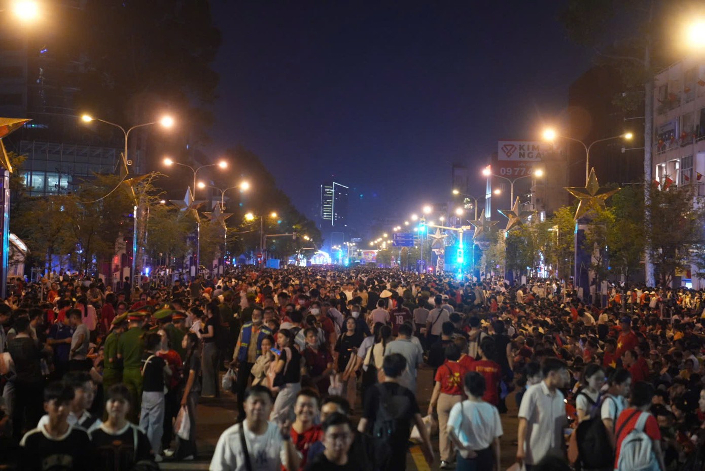 Đại lễ 30/4: Tự hào hai tiếng Việt Nam ảnh 9 Đại lễ 30/4: Tự hào hai tiếng Việt Nam ảnh 9