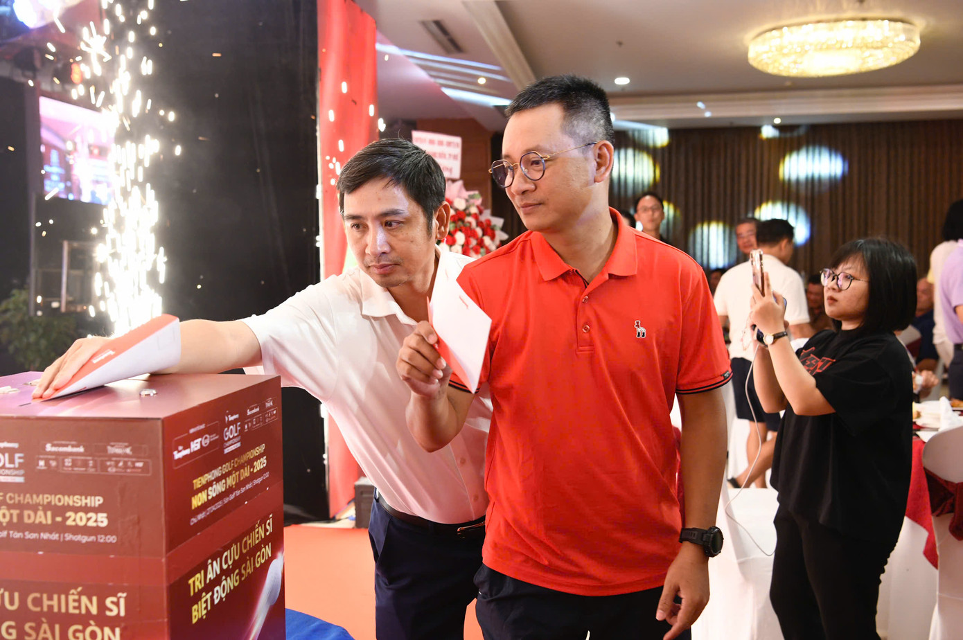 Golfer Tăng Thành Trung vô địch Tiền Phong Golf Championship - Non sông một dải ảnh 26