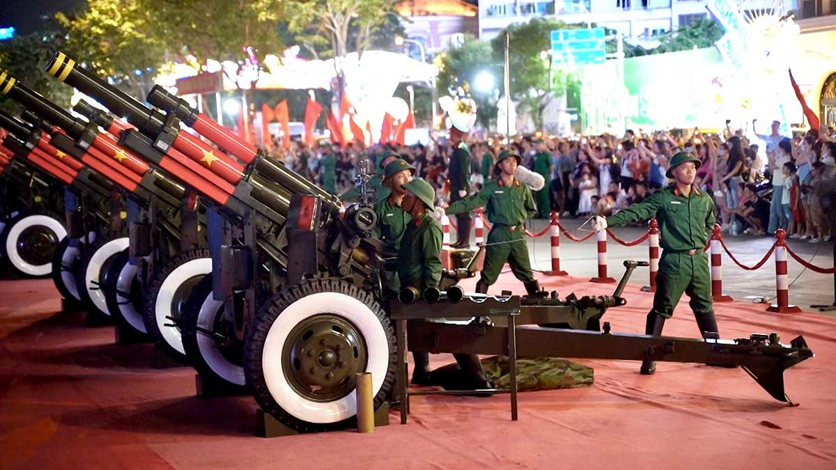 Sơ duyệt diễu binh, diễu hành cấp Nhà nước mừng đại lễ 30/4 ảnh 24 Sơ duyệt diễu binh, diễu hành cấp Nhà nước mừng đại lễ 30/4 ảnh 24