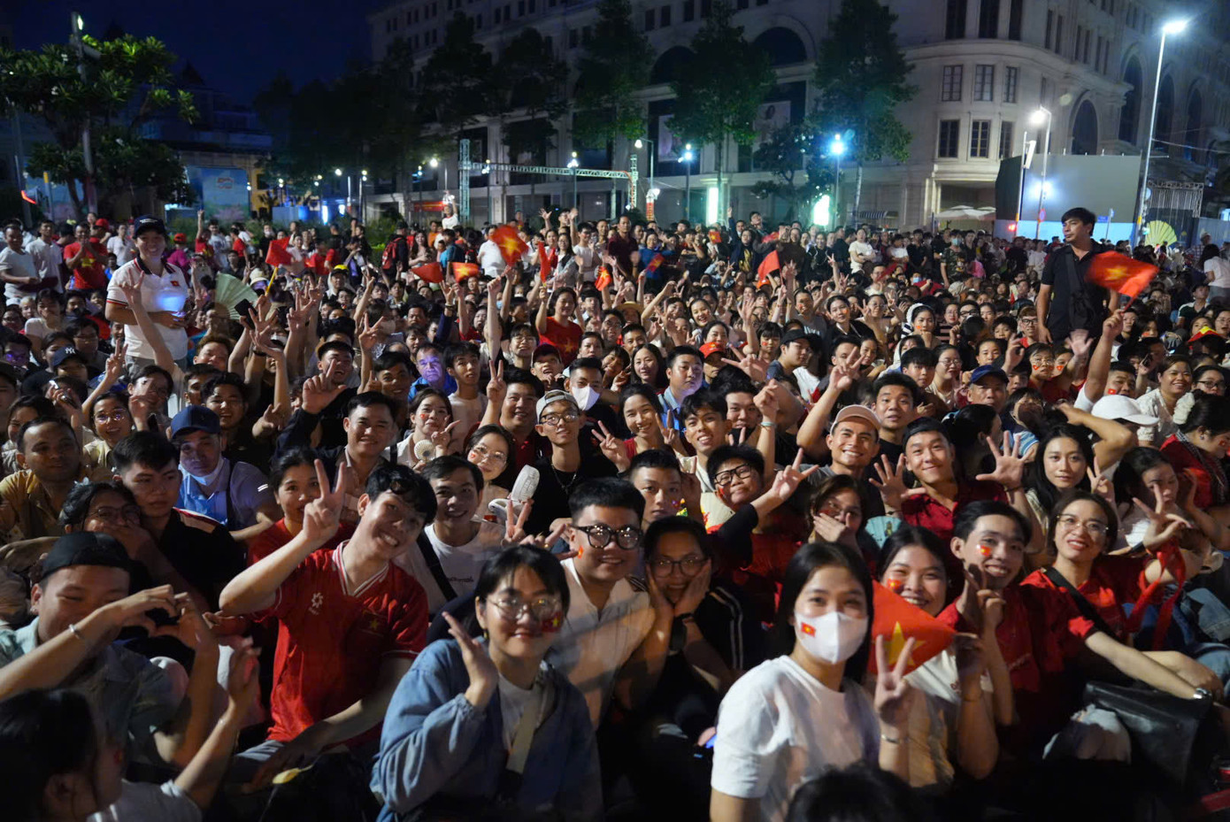 Đại lễ 30/4: Tự hào hai tiếng Việt Nam ảnh 8 Đại lễ 30/4: Tự hào hai tiếng Việt Nam ảnh 8