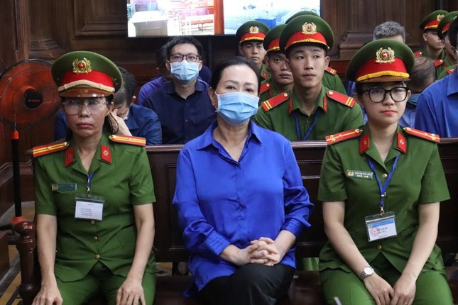 Nguyện vọng giữ lại 2 chiếc túi Hermès bạch tạng của bà Trương Mỹ Lan không được đáp ứng. Ảnh: Tân Châu. Nguyện vọng giữ lại 2 chiếc túi Hermès bạch tạng của bà Trương Mỹ Lan không được đáp ứng. Ảnh: Tân Châu.