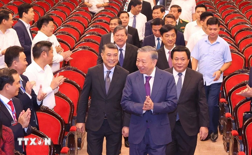 Tổng Bí thư, Chủ tịch nước Tô Lâm đến dự khai giảng Lớp bồi dưỡng kiến thức cán bộ quy hoạch Ủy viên Trung ương Đảng khóa XIV. (Ảnh: Văn Điệp/TTXVN)