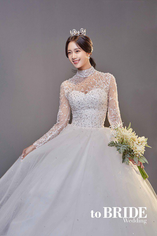 ‘Búp bê gợi cảm’ xứ Hàn Clara tung ảnh cưới sau bê bối tình dục ảnh 7