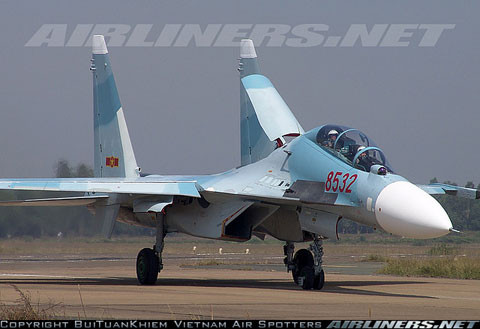 Chiến đấu cơ hiện đại nhất Việt Nam – tiêm kích đa năng Su-30MK2V. Trong vài năm qua, Việt Nam đã mua sắm số lượng lớn loại máy bay này để hiện đại hóa không quân đáp ứng yêu cầu nhiệm vụ mới