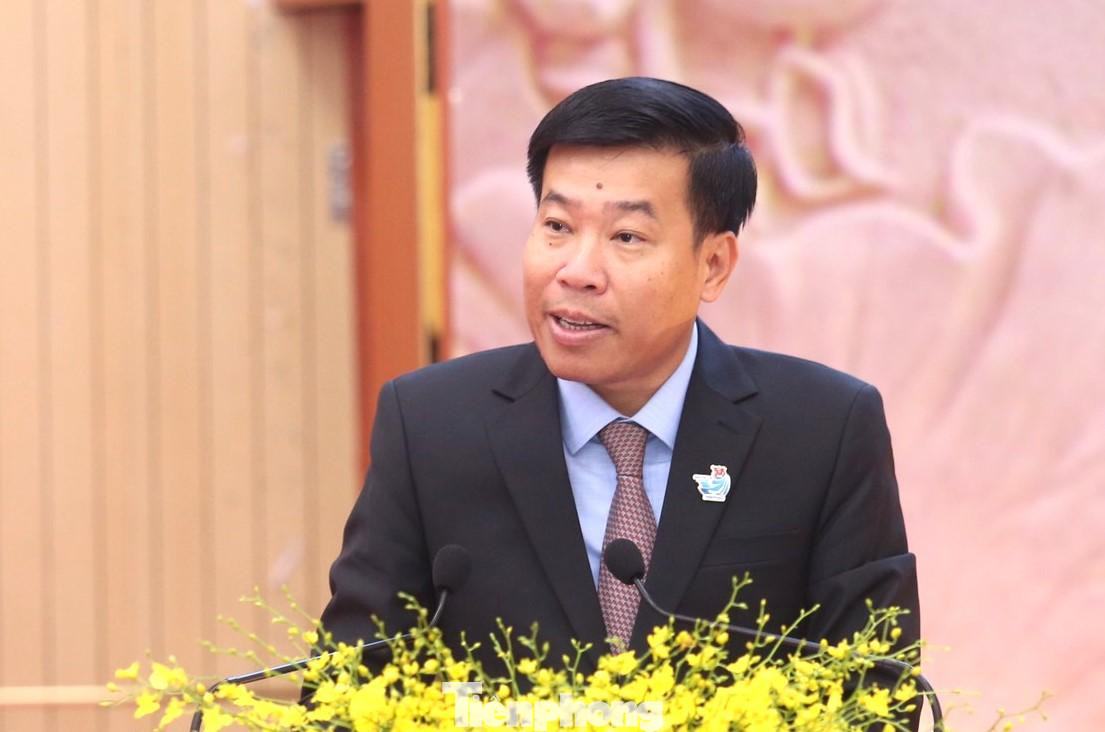 Bí thư Tỉnh ủy Bình Phước Nguyễn Mạnh Cường phát biểu tại đại hội Bí thư Tỉnh ủy Bình Phước Nguyễn Mạnh Cường phát biểu tại đại hội