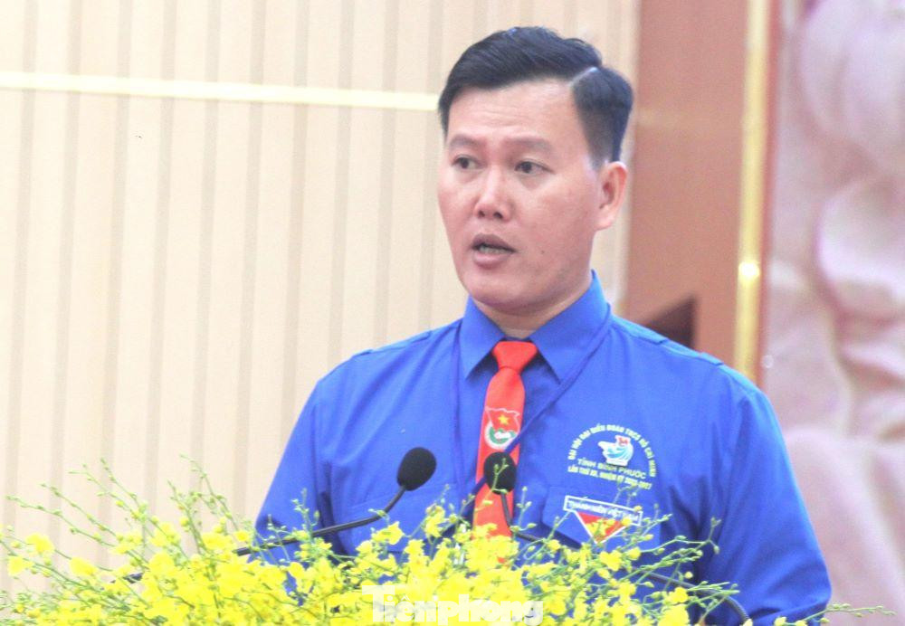 Bí thư Tỉnh Đoàn Bình Phước khóa XII, nhiệm kỳ 2022-2027 Trần Hoàng Trực Bí thư Tỉnh Đoàn Bình Phước khóa XII, nhiệm kỳ 2022-2027 Trần Hoàng Trực