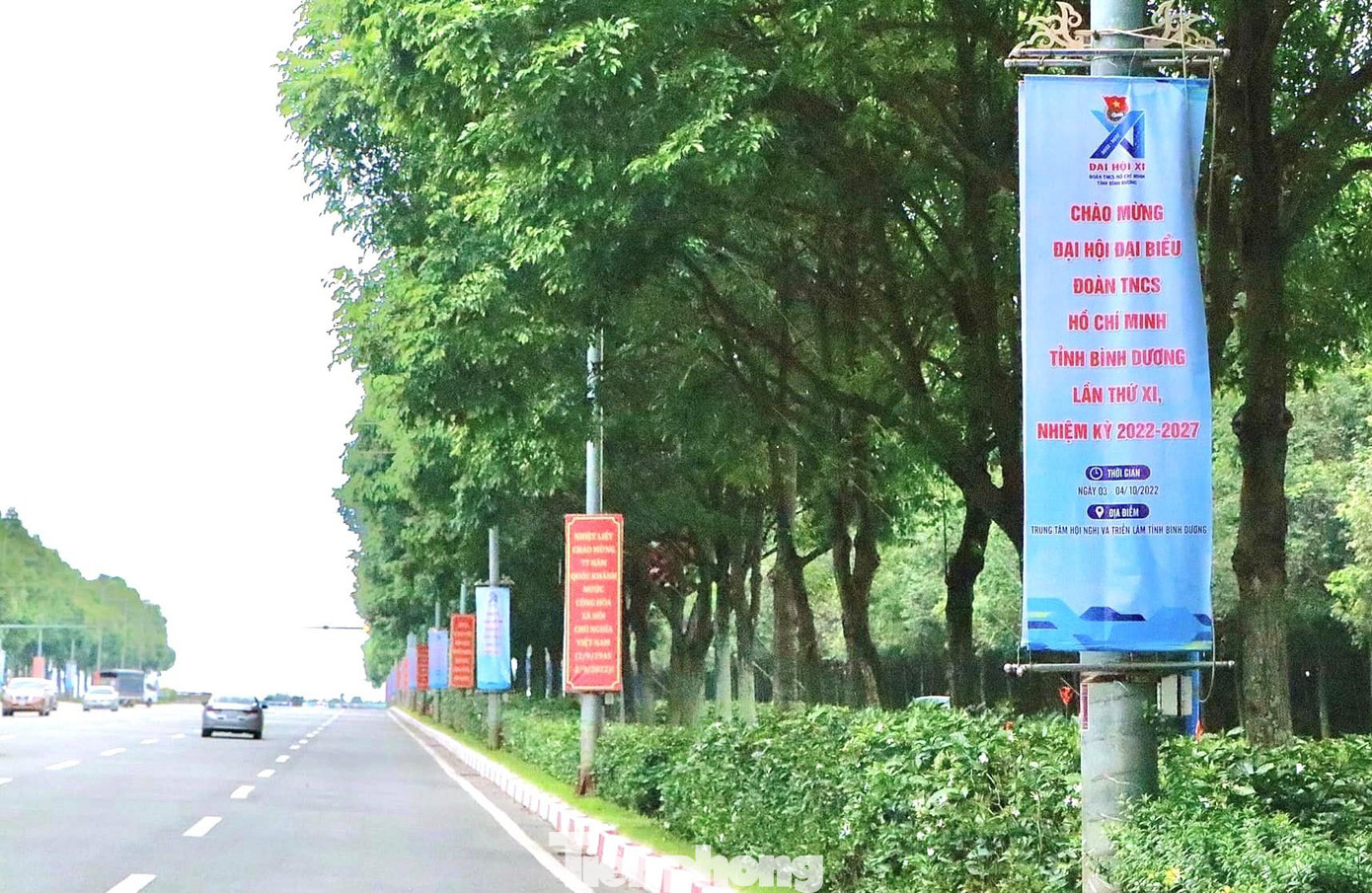 Các tuyến đường ở Bình Dương treo băng rôn giới thiệu đại hội Các tuyến đường ở Bình Dương treo băng rôn giới thiệu đại hội