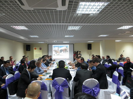 Hội thảo có chủ đề "Trung tâm - Những mô hình mới phát triển mối quan hệ giữa Việt Nam và Nga" được tổ chức ngay tại Trung tâm. Hội thảo có chủ đề