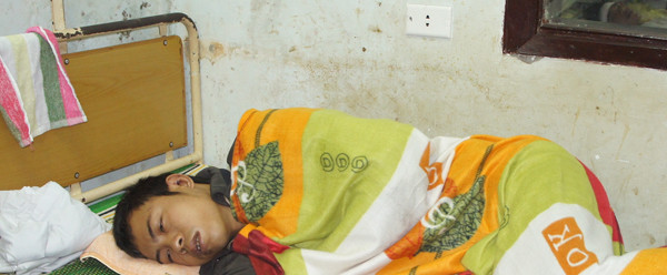 Lái xe Vương Đình Hạnh hiện đang bất tỉnh