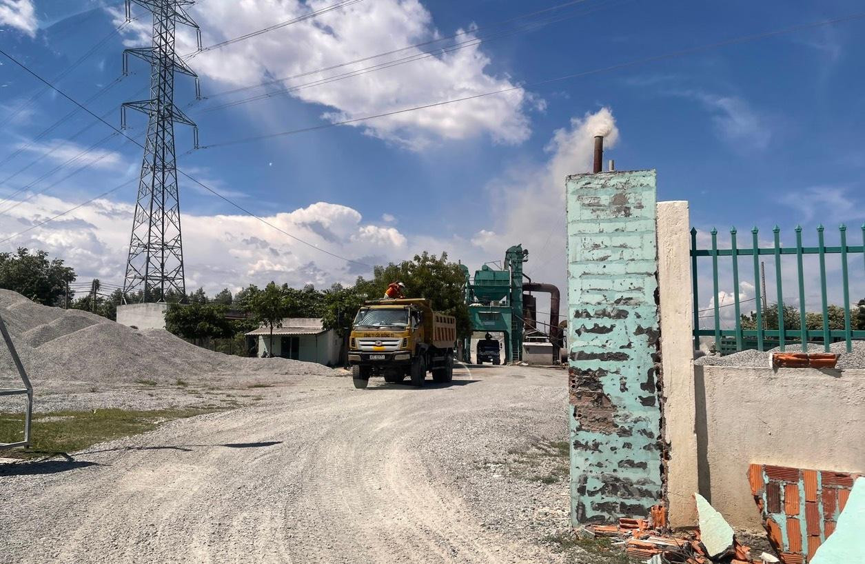 Khai thác đá tại Cà Ná có nguy cơ gây ô nhiễm môi trường xung quanh Khai thác đá tại Cà Ná có nguy cơ gây ô nhiễm môi trường xung quanh