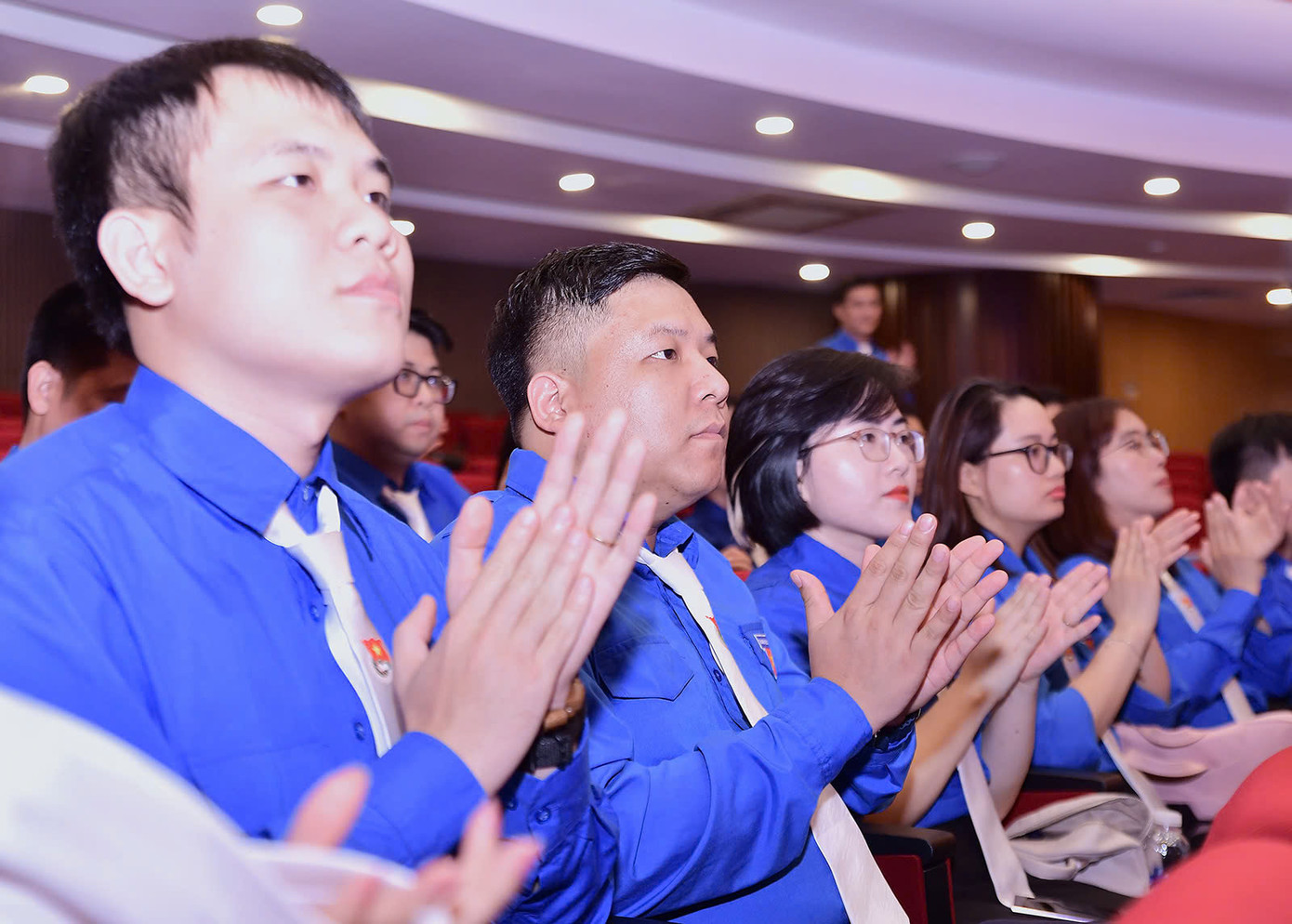 Các bạn trẻ tham gia lễ tuyên dương