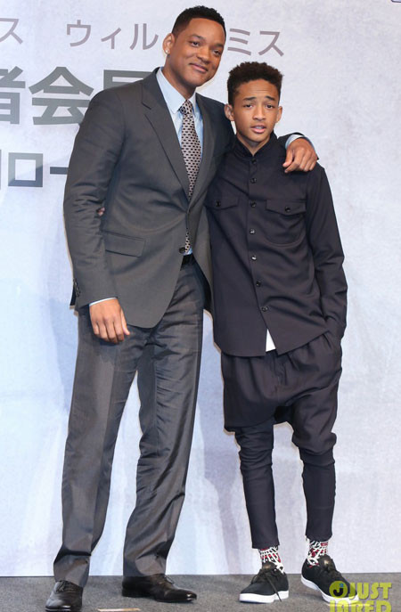 Will Smith và cậu con trai Jaden Smith tại buổi họp báo ra mắt phim 