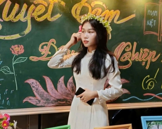 Đinh Thị Viên đang háo hức chờ tham dự chương trình.