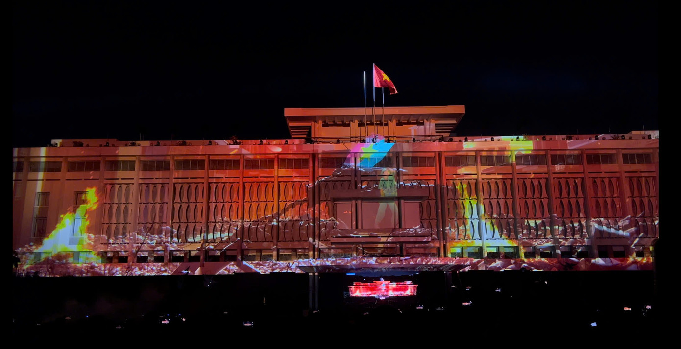 Những câu chuyện lịch sử được tái hiện qua ánh sáng 3D mapping. (Ảnh: Mỹ Đình)