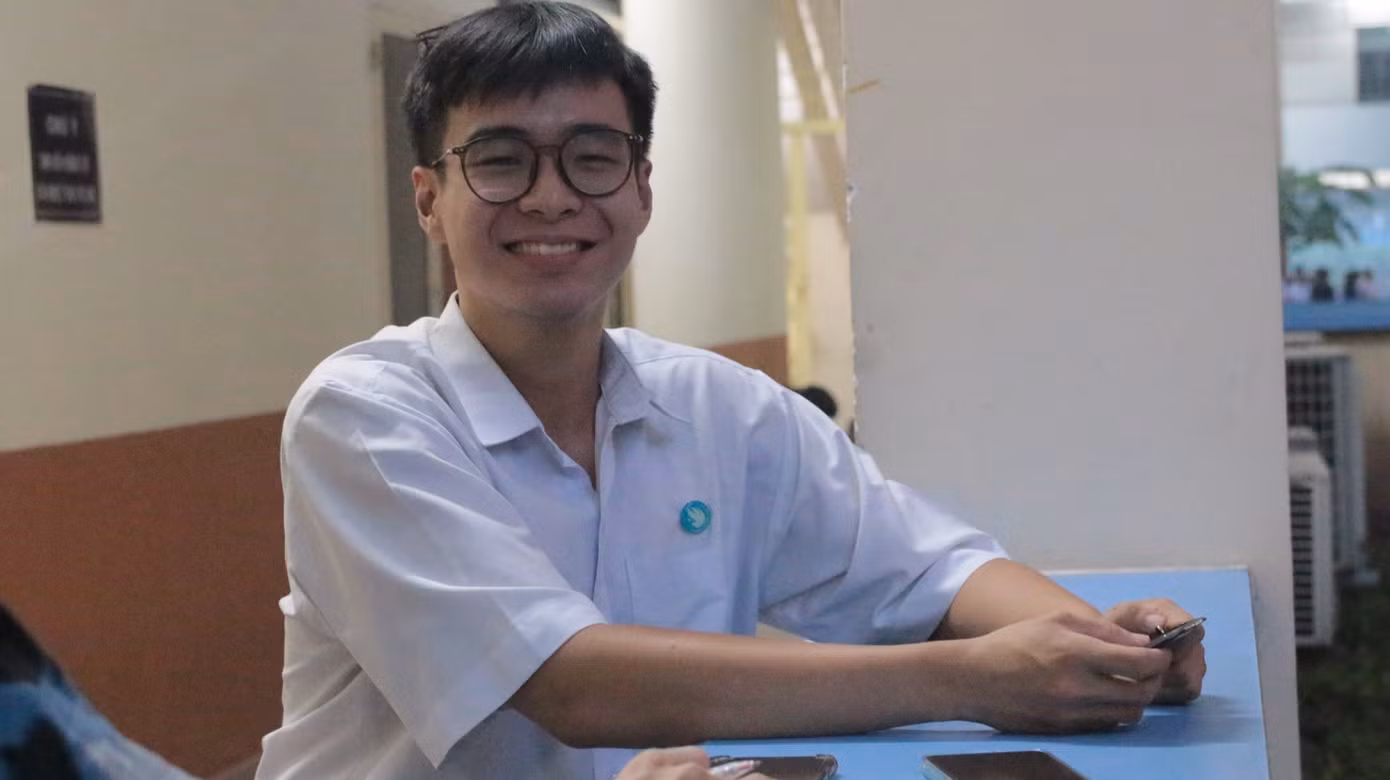 Huỳnh Nghiệp hạnh phúc với vóc dáng hiện tại của mình.