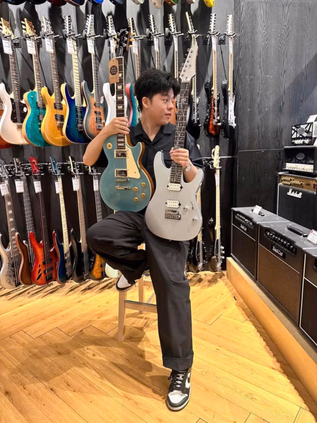 Đàn guitar đã trở thành một phần không thể thiếu đối với Anh Huy. (Ảnh: NVCC) Đàn guitar đã trở thành một phần không thể thiếu đối với Anh Huy. (Ảnh: NVCC)