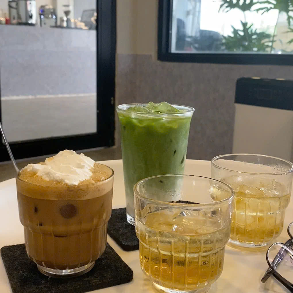 Những món thức uống ‘hot trend’ được bạn trẻ chọn để giải nhiệt vào những ngày nắng nóng. Những món thức uống ‘hot trend’ được bạn trẻ chọn để giải nhiệt vào những ngày nắng nóng.