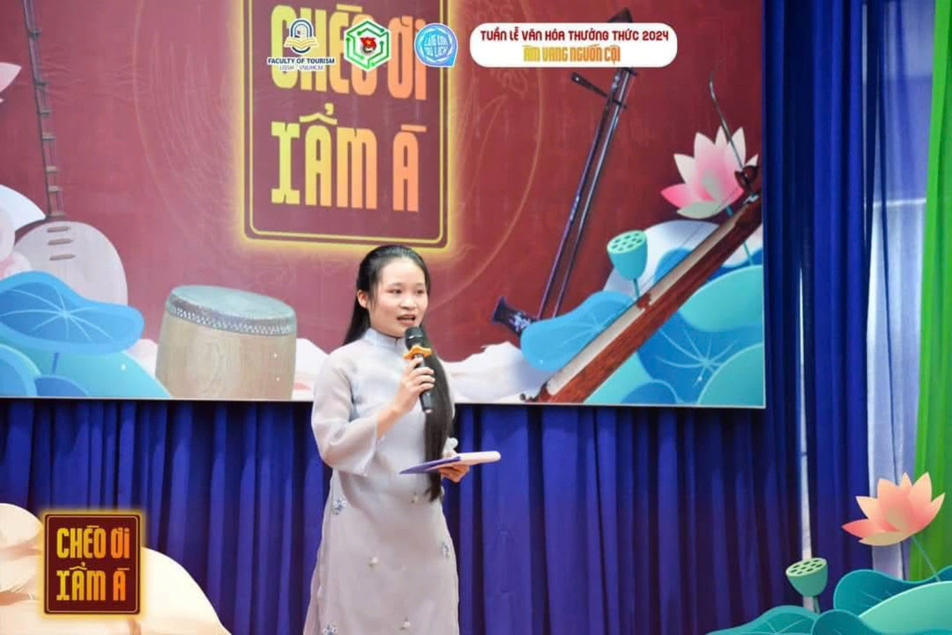 Mỹ Chi đang nỗ lực hết mình với nghề nói.