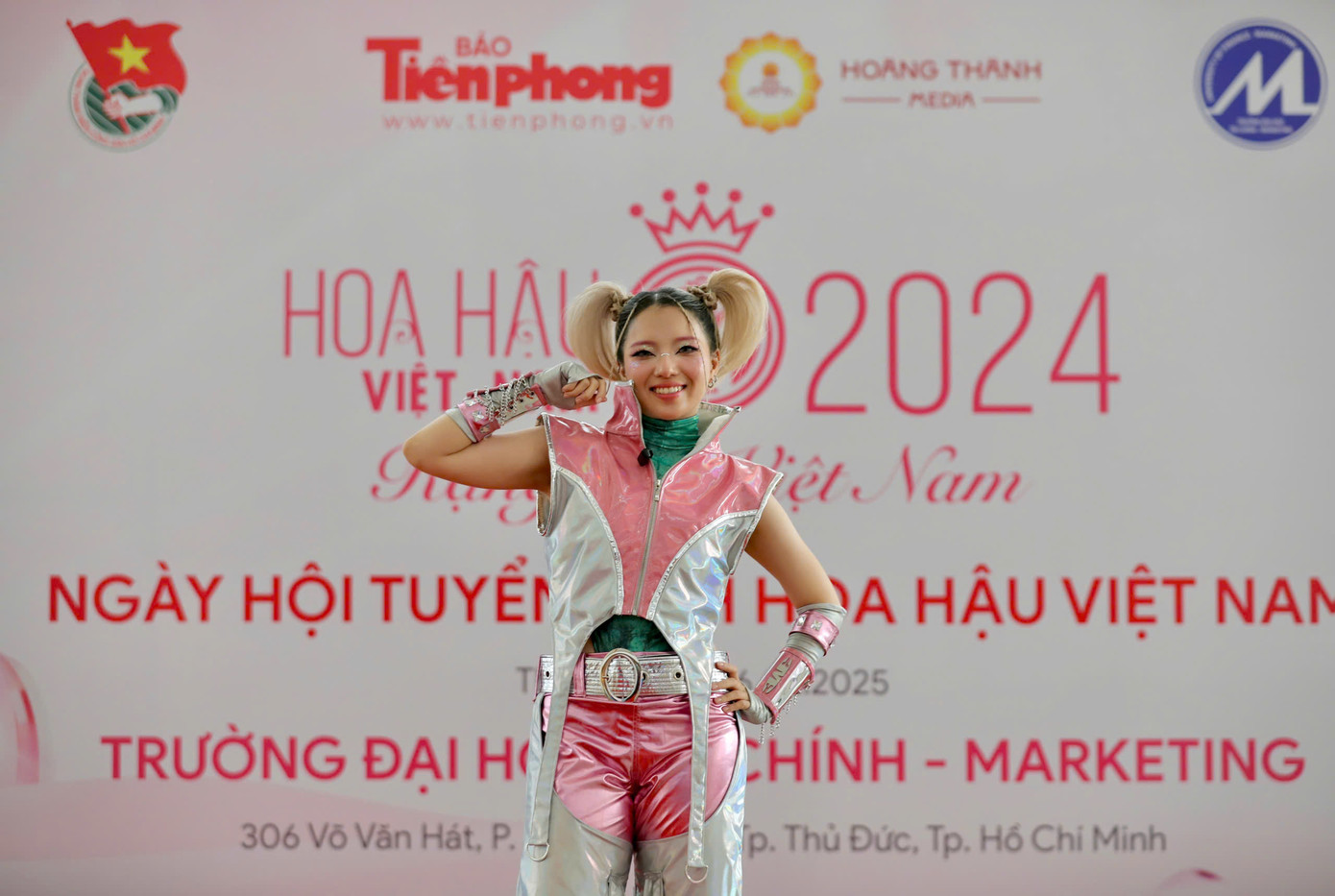 Ca sĩ Phương Nghiêm 'đốt cháy' sân khấu trong Ngày hội tuyển sinh 'Hoa hậu Việt Nam' 2024 tại TP. HCM. (Ảnh: Duy Anh) Ca sĩ Phương Nghiêm 'đốt cháy' sân khấu trong Ngày hội tuyển sinh 'Hoa hậu Việt Nam' 2024 tại TP. HCM. (Ảnh: Duy Anh)