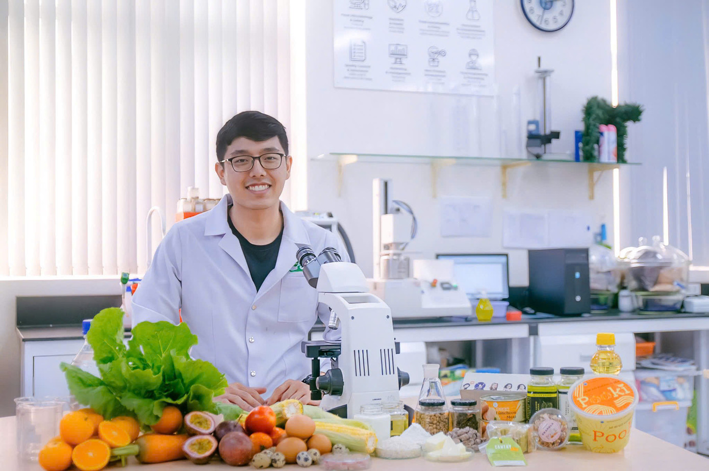 Minh Quân muốn học lên với ngành Công nghệ Thực phẩm để đóng góp nhiều hơn cho cộng đồng. Minh Quân muốn học lên với ngành Công nghệ Thực phẩm để đóng góp nhiều hơn cho cộng đồng.