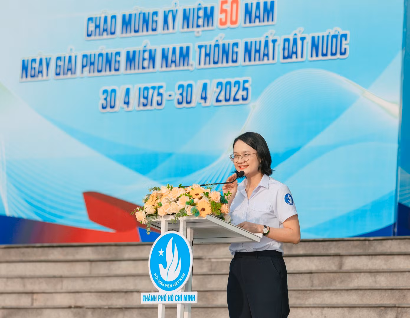 Chị Trần Thu Hà phát biểu tại chương trình. (Ảnh: Hội Sinh viên TP. HCM)