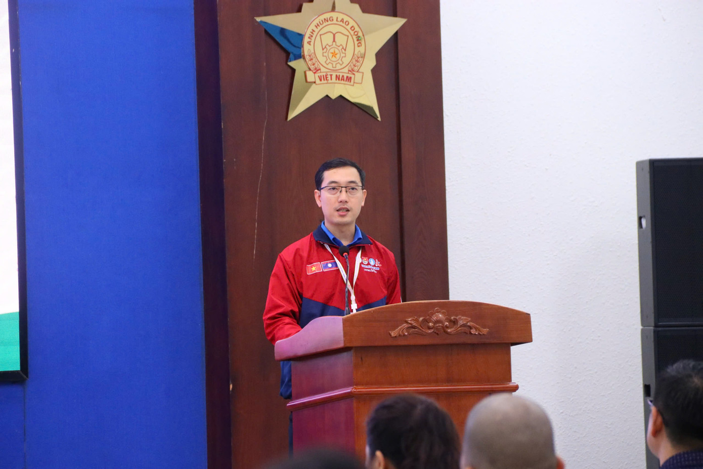 Anh Lương Sỹ Nhân báo cáo các hoạt động của đội hình tại buổi lễ xuất quân. Anh Lương Sỹ Nhân báo cáo các hoạt động của đội hình tại buổi lễ xuất quân.