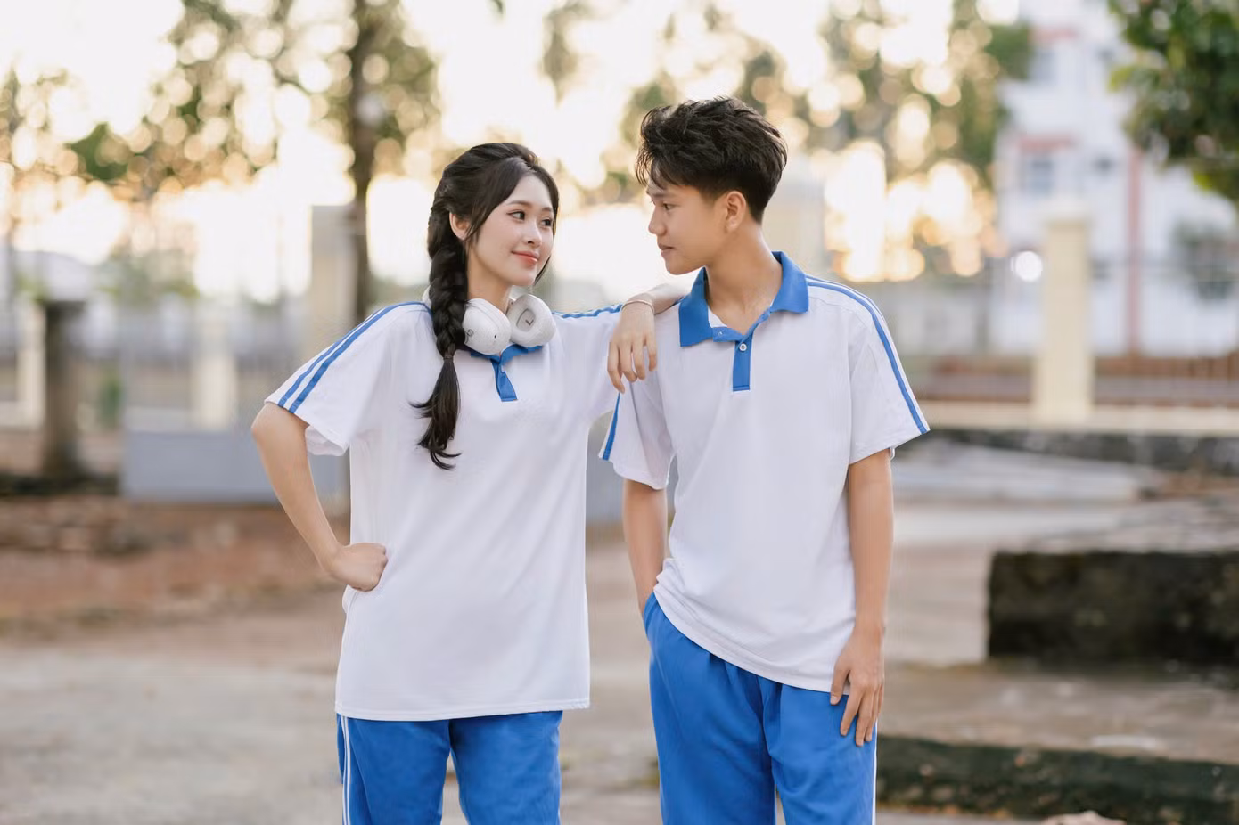Nhiều cặp đôi cho rằng yêu xa là thử thách cần có trong tình yêu.