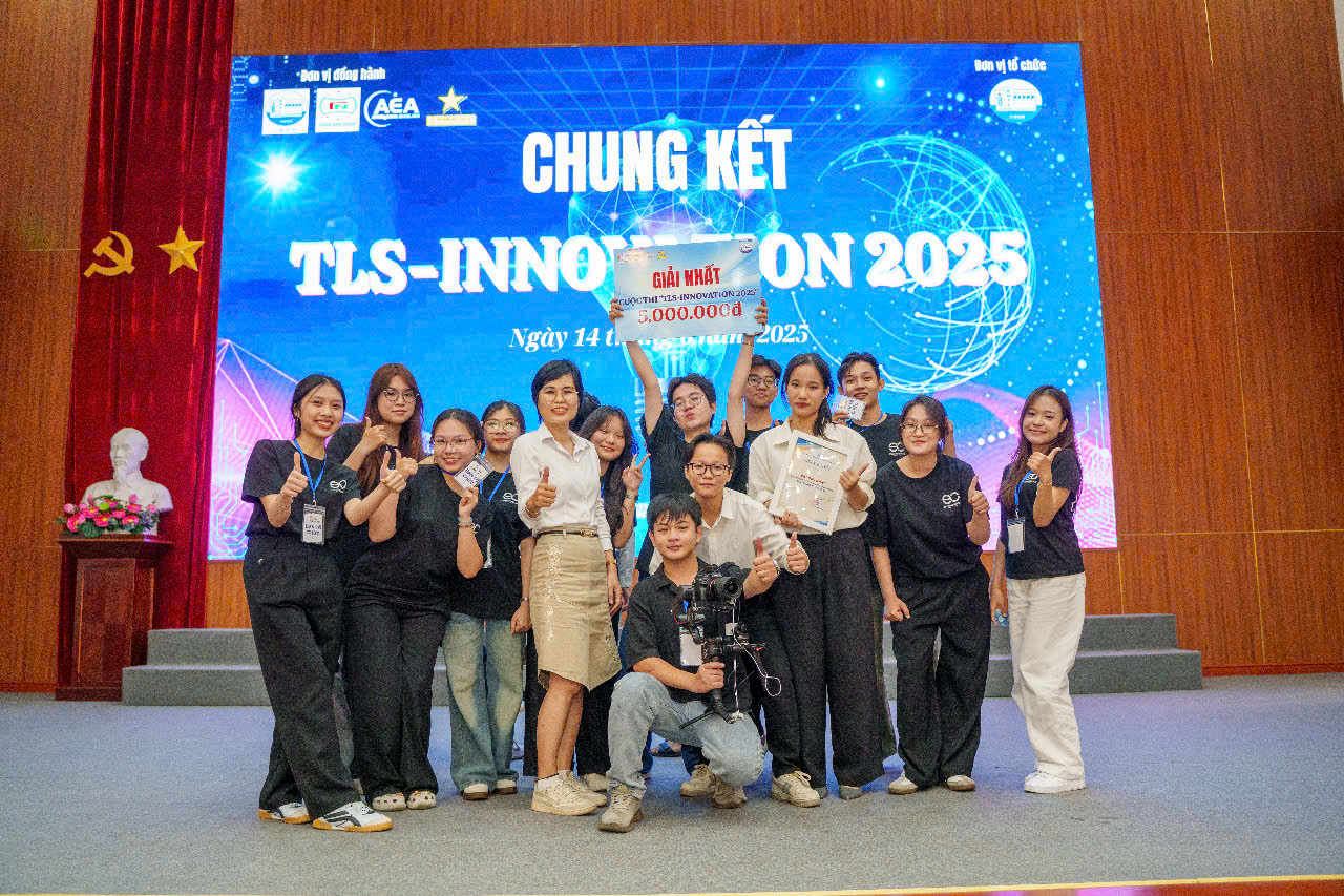 Nhóm ăn mừng sau khi nhận được giải Nhất tại cuộc thi khởi nghiệp "TLS-INNOVATION 2025". Nhóm ăn mừng sau khi nhận được giải Nhất tại cuộc thi khởi nghiệp "TLS-INNOVATION 2025".