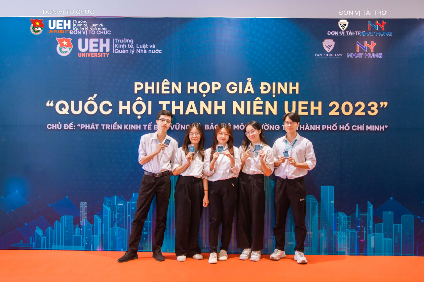 Nhật Hạ đã nỗ lực không ngừng để đạt được thành tích học tập đáng ngưỡng mộ.