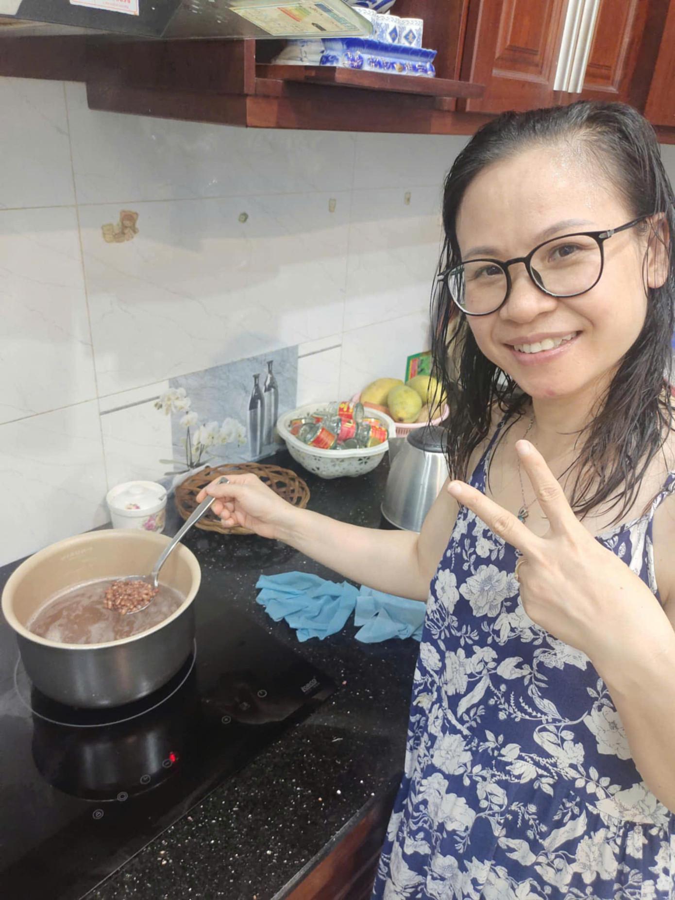 Cô Hà còn nấu những món ngon mà con yêu thích trong những ngày con ôn thi. (Ảnh: NVCC) Cô Hà còn nấu những món ngon mà con yêu thích trong những ngày con ôn thi. (Ảnh: NVCC)