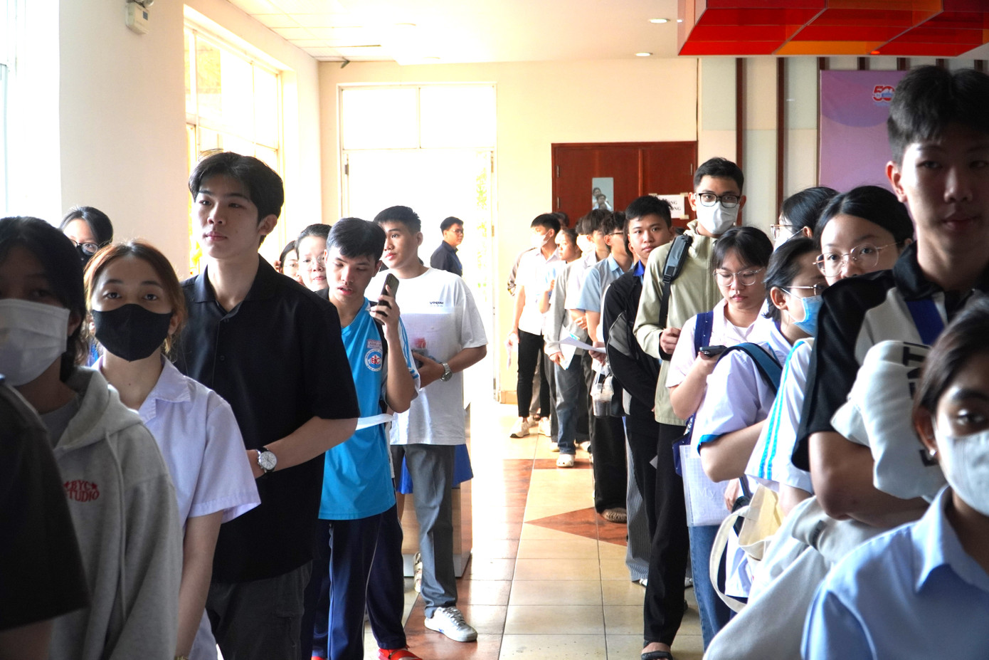 Thí sinh tham gia Kỳ thi Đánh giá năng lực đợt 1 năm 2025 do ĐHQG TP. HCM tổ chức. Thí sinh tham gia Kỳ thi Đánh giá năng lực đợt 1 năm 2025 do ĐHQG TP. HCM tổ chức.