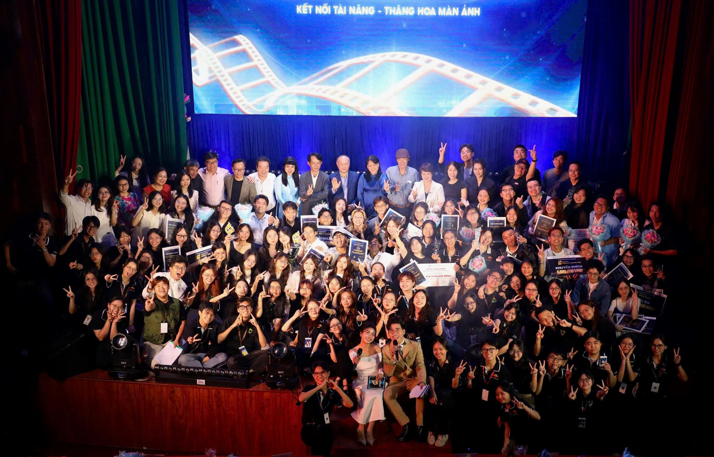 Đêm Chung kết – Trao giải Liên hoan phim sinh viên Nhân Văn, năm 2025. Đêm Chung kết – Trao giải Liên hoan phim sinh viên Nhân Văn, năm 2025.