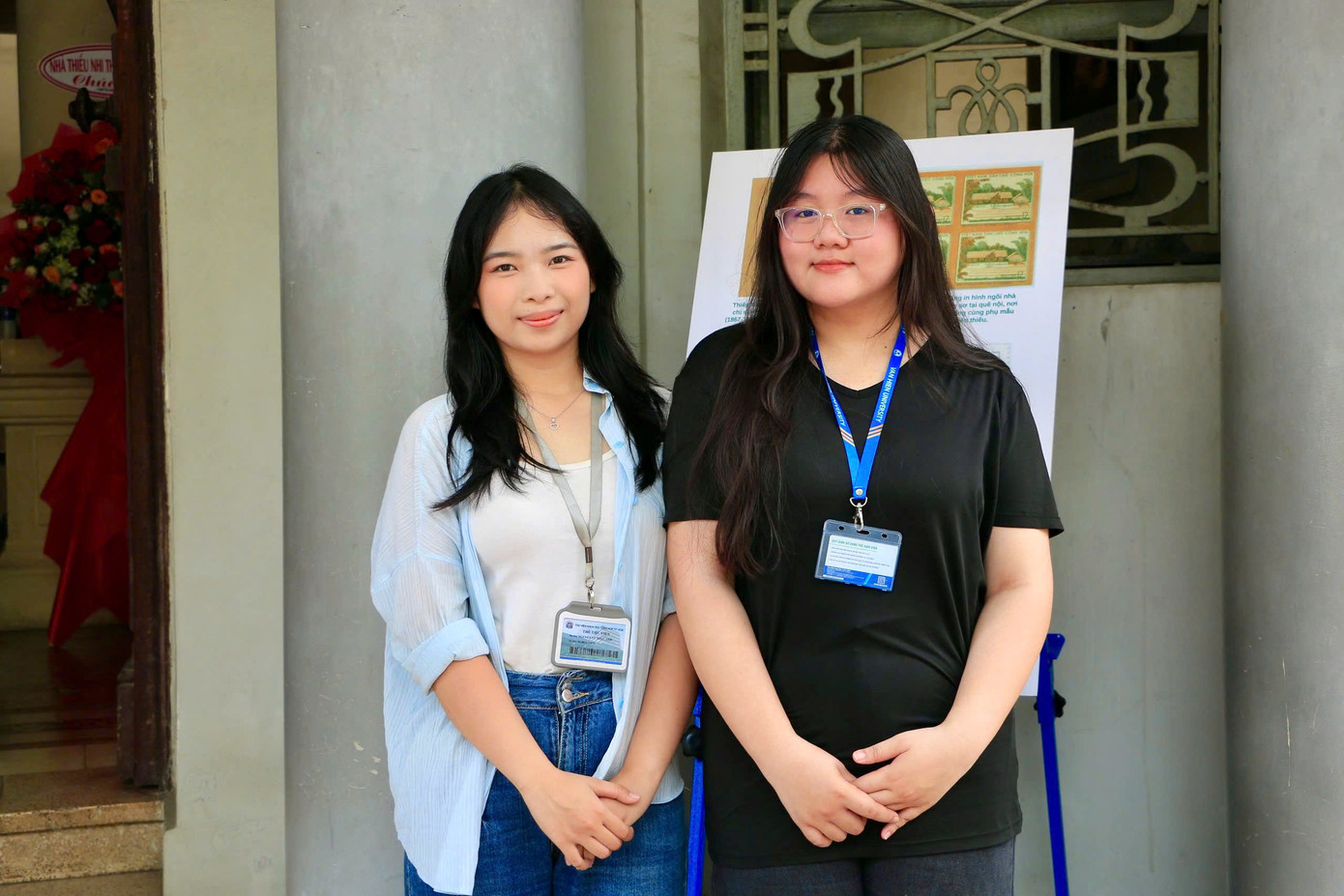 Thu Thuỷ và Thục Anh (trường ĐH Văn Hiến) đến tham quan Bảo tàng TP. HCM. Thu Thuỷ và Thục Anh (trường ĐH Văn Hiến) đến tham quan Bảo tàng TP. HCM.