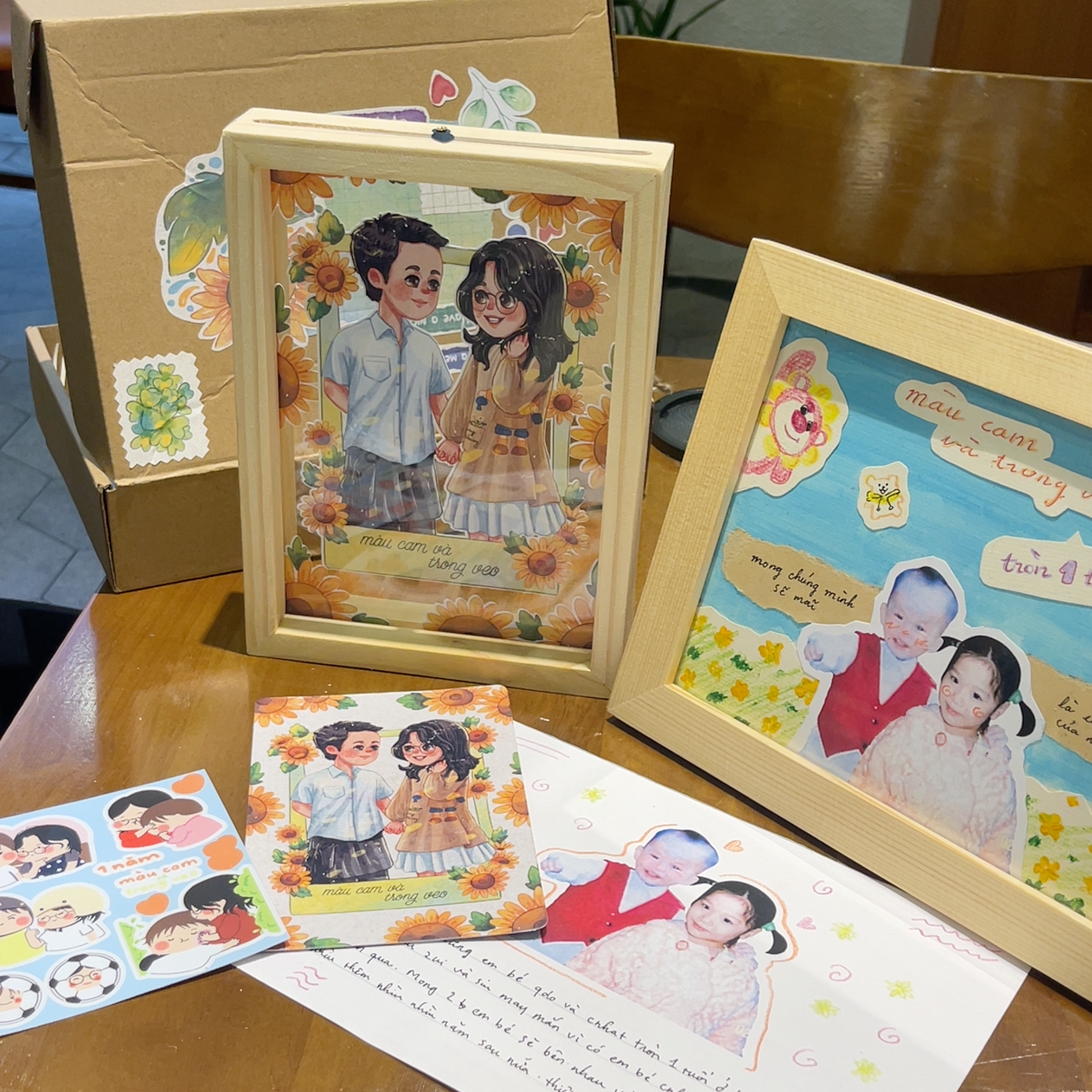 Quang Độ luôn tâm huyết với từng món quà dành tặng nửa kia của mình. Quang Độ luôn tâm huyết với từng món quà dành tặng nửa kia của mình.