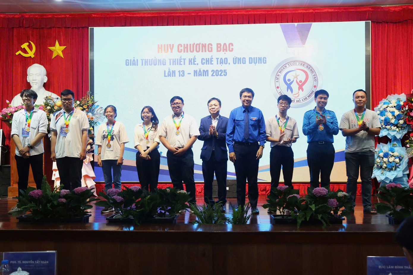 Dự án giành Huy chương Bạc tại Giải thưởng ‘Thiết kế, Chế tạo, Ứng dụng 2025’. Dự án giành Huy chương Bạc tại Giải thưởng ‘Thiết kế, Chế tạo, Ứng dụng 2025’.