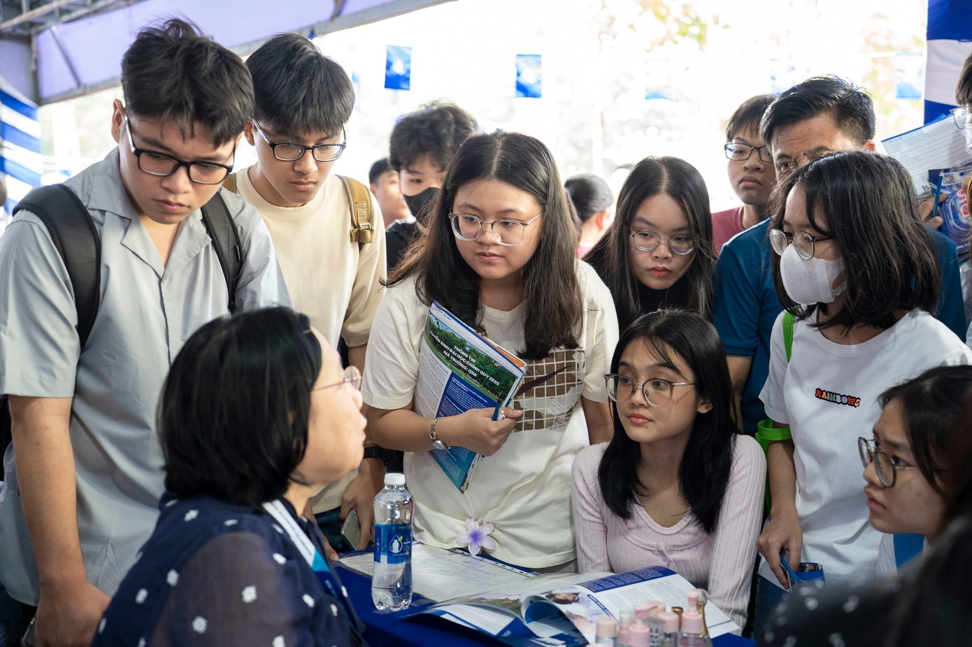 Thí sinh tham gia Ngày hội tư vấn tuyển sinh - hướng nghiệp TP. HCM.