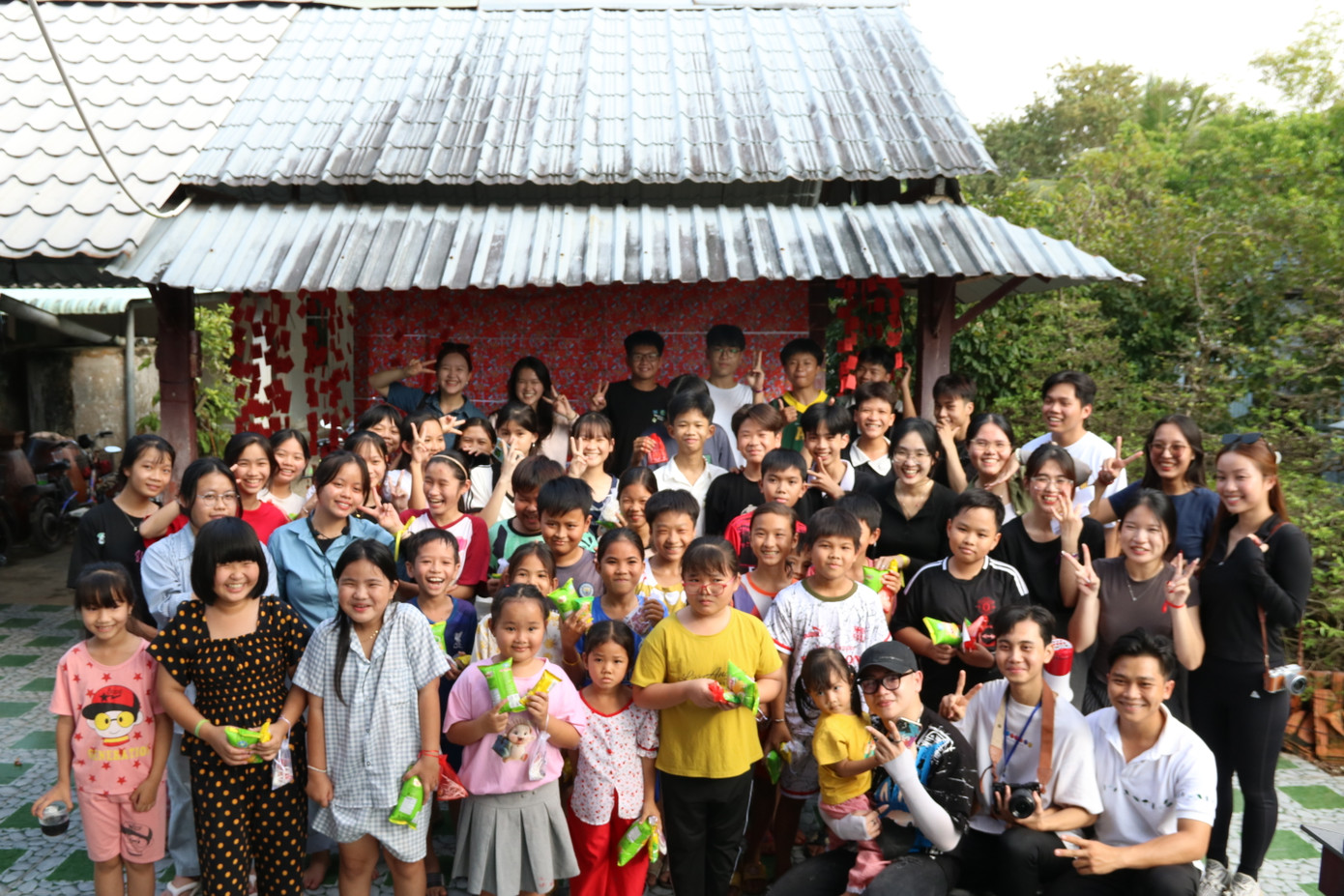 Chương trình thu hút đông đảo sự tham gia của trẻ em xã Tân Hội. Chương trình thu hút đông đảo sự tham gia của trẻ em xã Tân Hội.