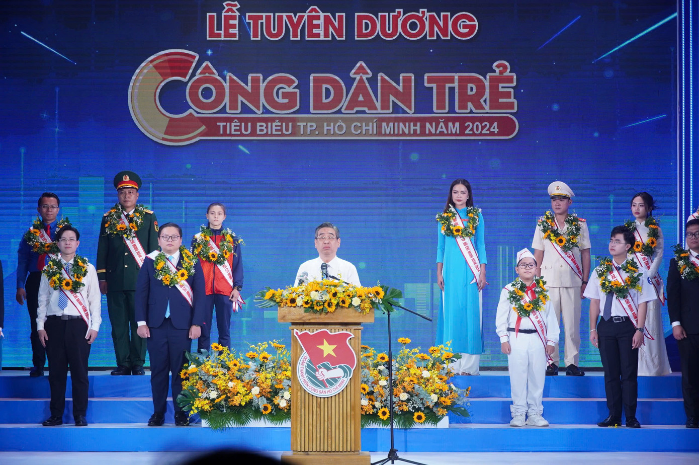 Phó Bí thư Thành uỷ TP. HCM Nguyễn Phước Lộc phát biểu tại Lễ vinh danh. Phó Bí thư Thành uỷ TP. HCM Nguyễn Phước Lộc phát biểu tại Lễ vinh danh.