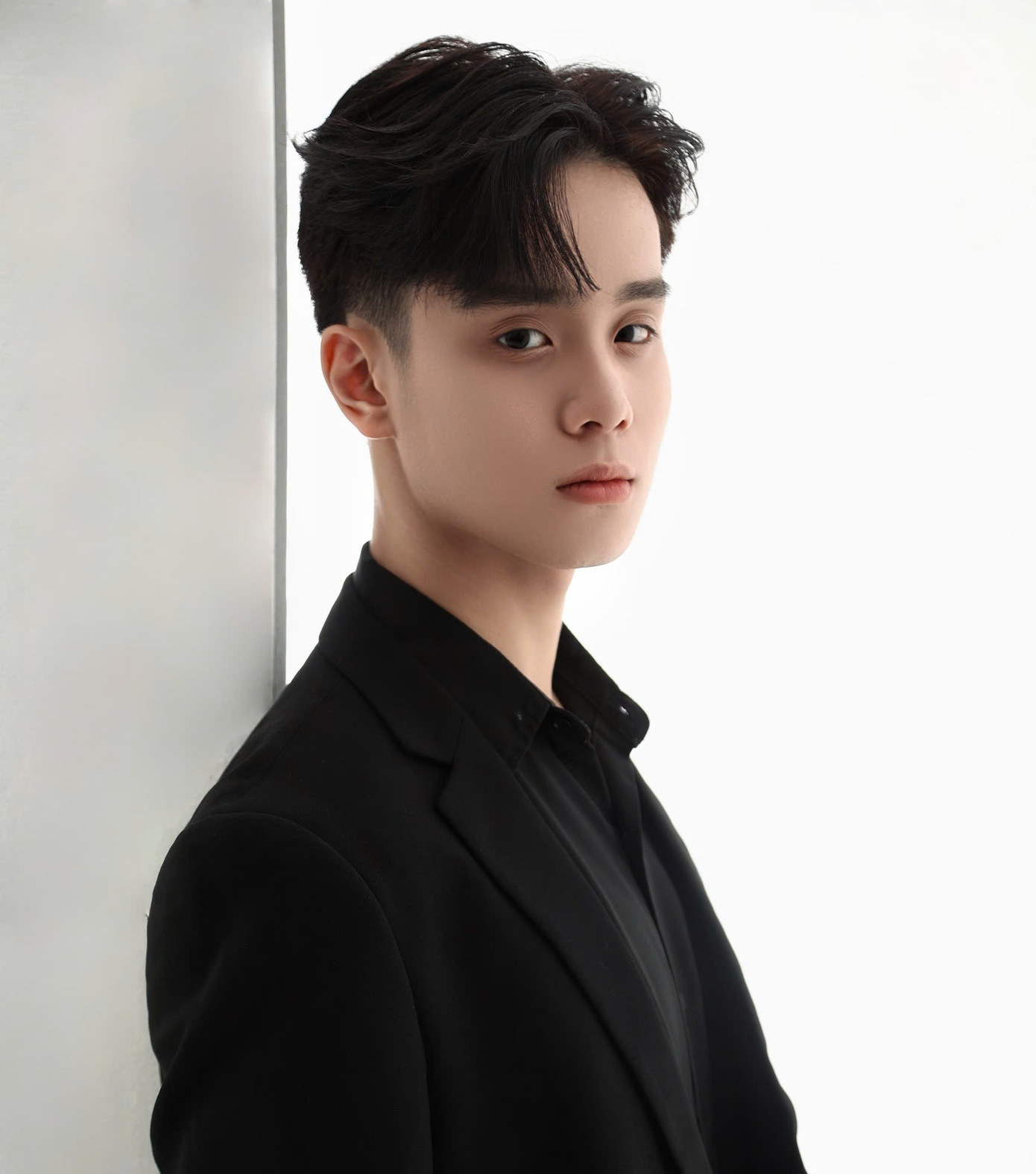 Đoàn Tuấn Anh (năm thứ nhất, ngành Ngôn ngữ học, trường ĐH KHXH&NV, ĐHQG TP. HCM). Đoàn Tuấn Anh (năm thứ nhất, ngành Ngôn ngữ học, trường ĐH KHXH&NV, ĐHQG TP. HCM).