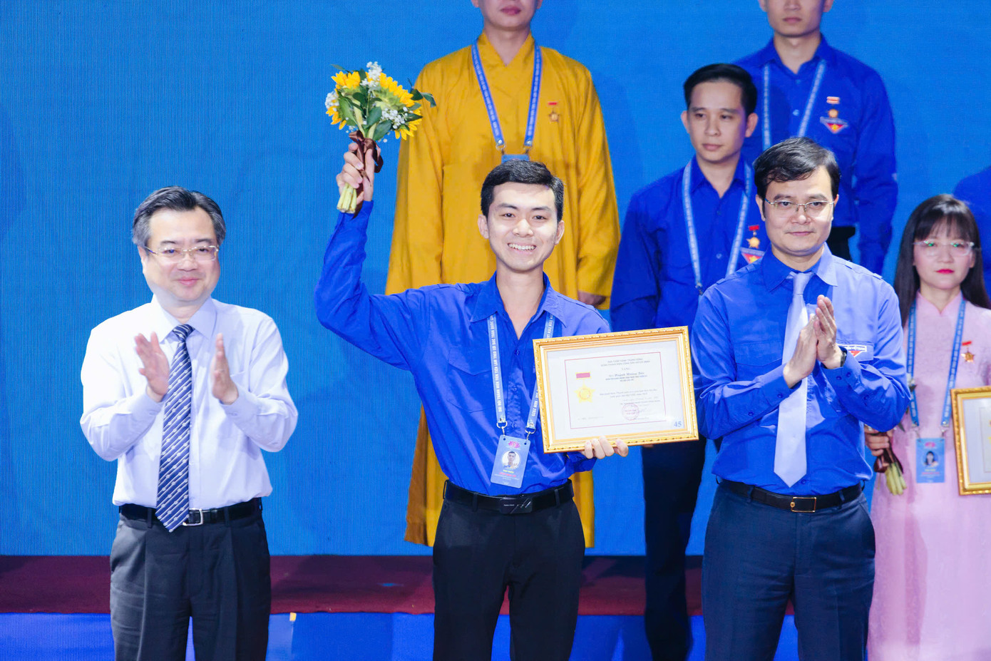 Mới đây nhất, Hoàng Bảo vinh dự trở thành một trong 444 đại biểu được tuyên dương trong Đại hội 'Thanh niên tiên tiến làm theo lời Bác' toàn quốc, năm 2025.