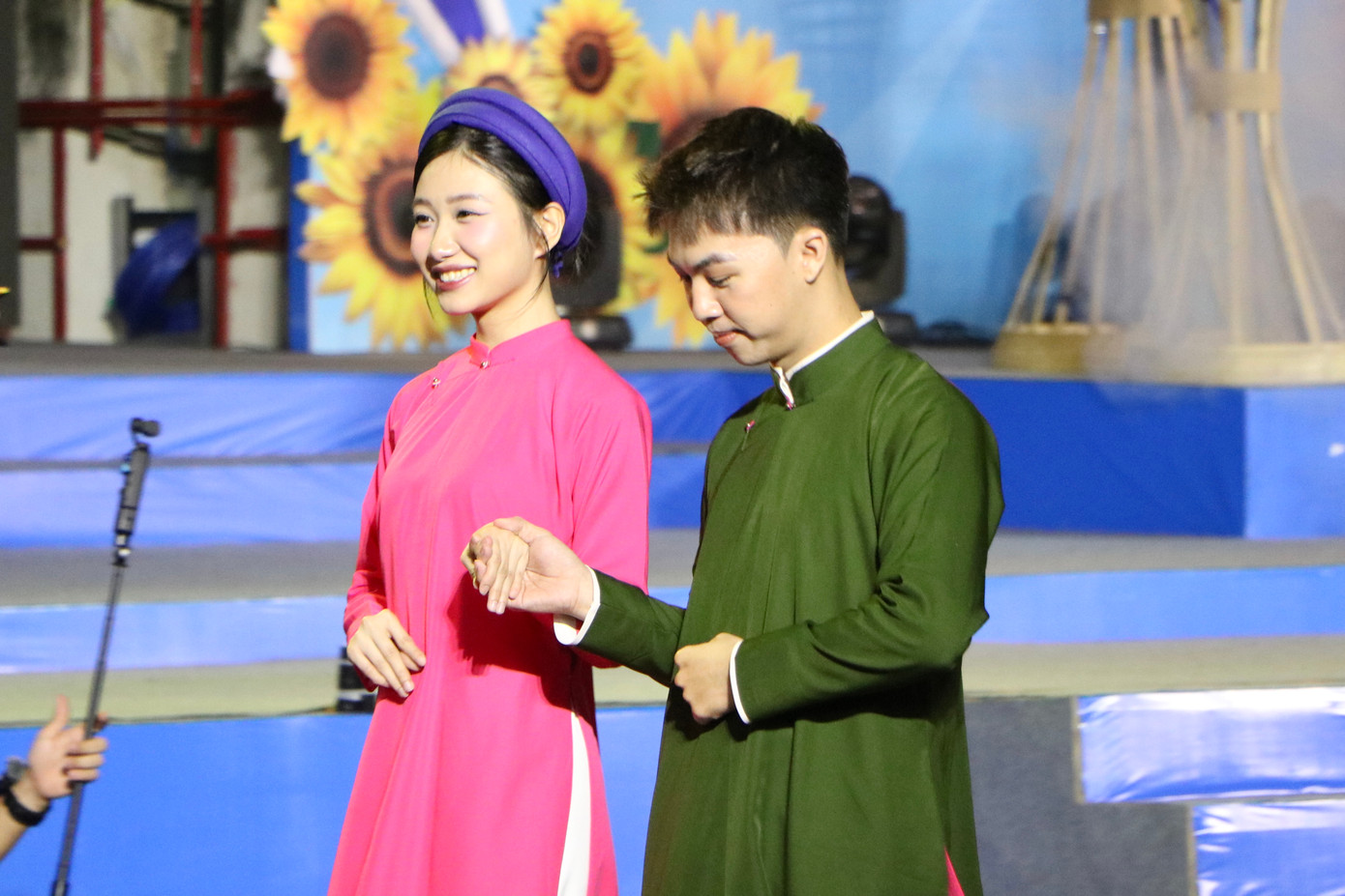 Bắt nguồn từ ý tưởng ban đầu là đưa áo dài vào trong môi trường học đường, 'Tóc xanh vạt áo' đã dần phát triển, khẳng định vị thế của một ngày hội văn hóa truyền thống với quy mô lớn nhất tại miền Nam.