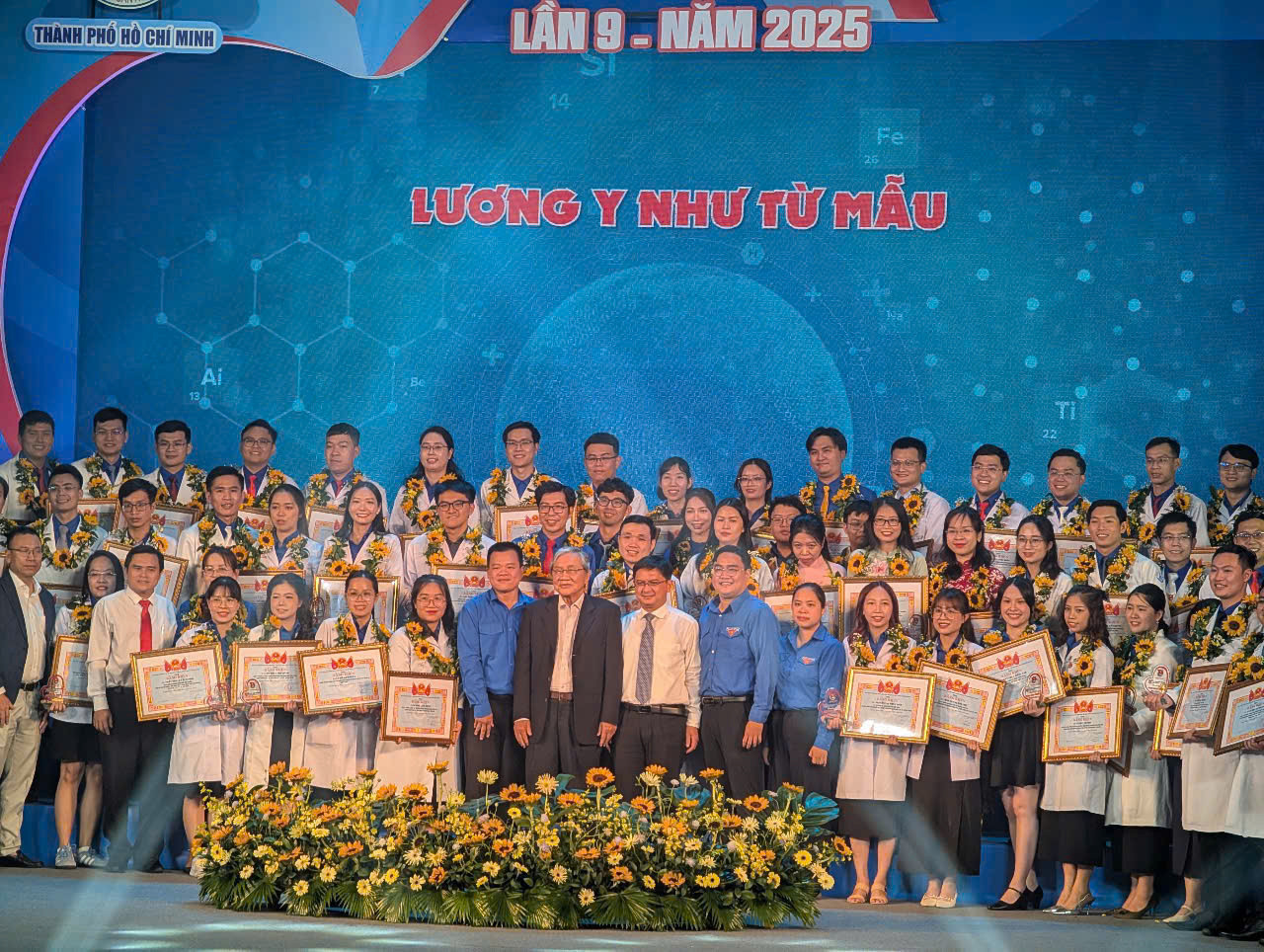 73 gương thầy thuốc trẻ đã được Thành Đoàn TP. HCM vinh danh.