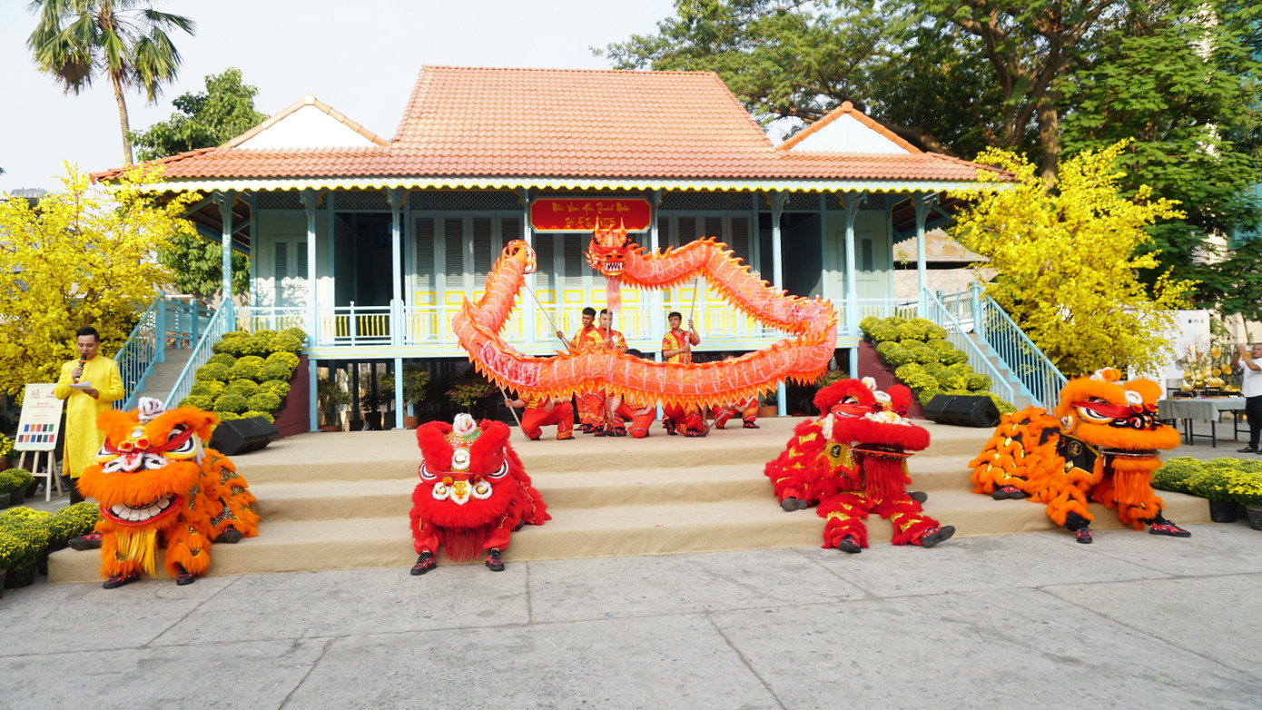 Không gian Lễ hội Tết Việt 2025 được trang trí ấn tượng. Không gian Lễ hội Tết Việt 2025 được trang trí ấn tượng.