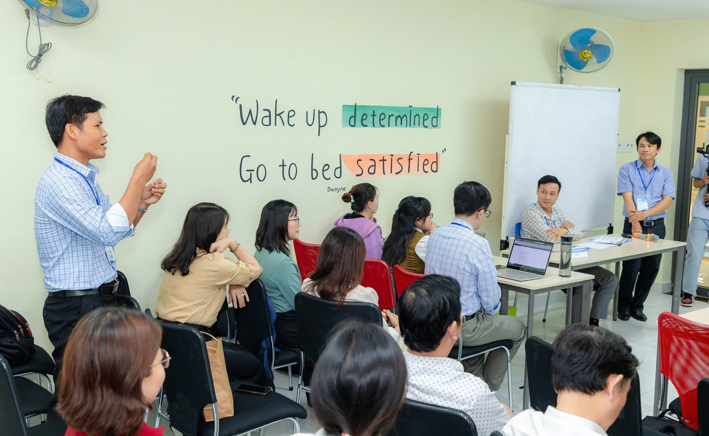 Các nhà khoa học cùng thảo luận tại Hội thảo. Các nhà khoa học cùng thảo luận tại Hội thảo.