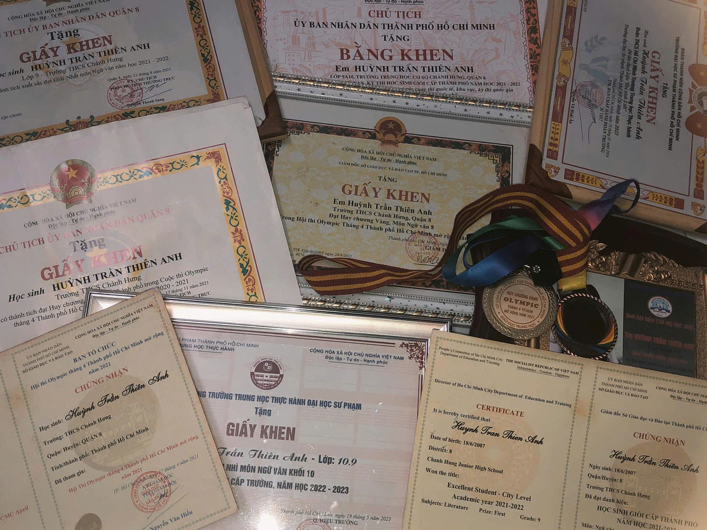 Thiên Anh “gặt hái” được từ kỹ năng viết lách. Thiên Anh “gặt hái” được từ kỹ năng viết lách.