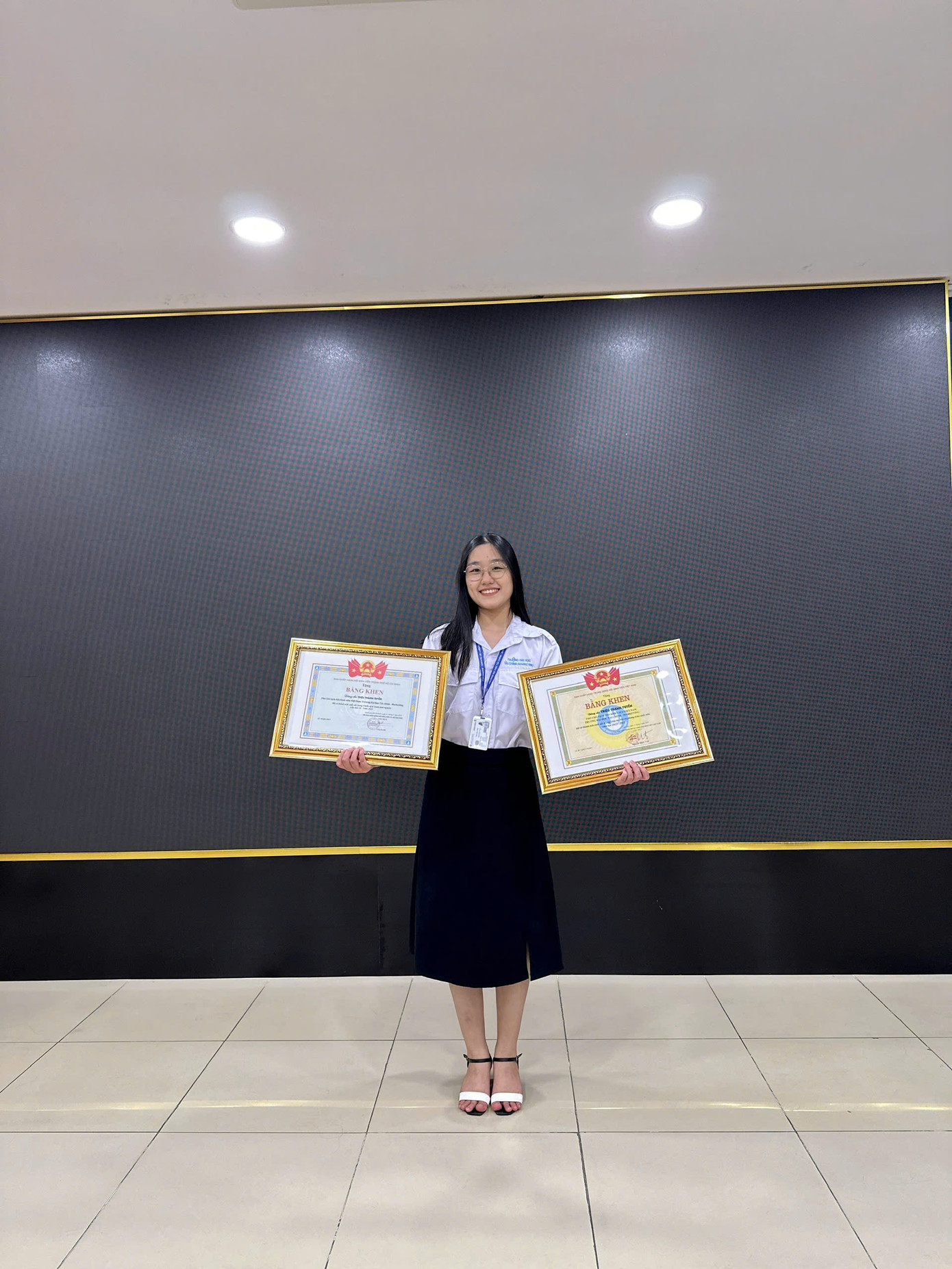 Thanh Tuyền được nhận nhiều giấy khen, bằng khen của trường, Hội Sinh viên TP. HCM. Thanh Tuyền được nhận nhiều giấy khen, bằng khen của trường, Hội Sinh viên TP. HCM.