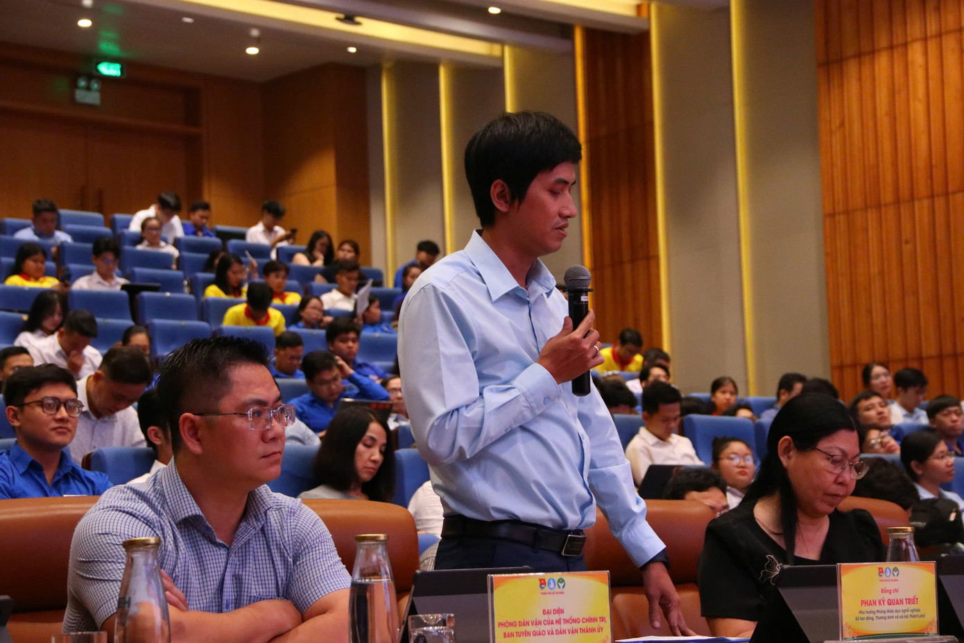 Ông Phan Kỳ Quan Triết nêu ý kiến đóng góp tại Hội nghị.